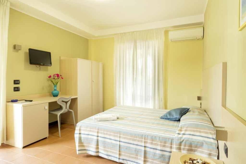 Hotel Blumen 圣贝内代托-德尔特龙托 外观 照片
