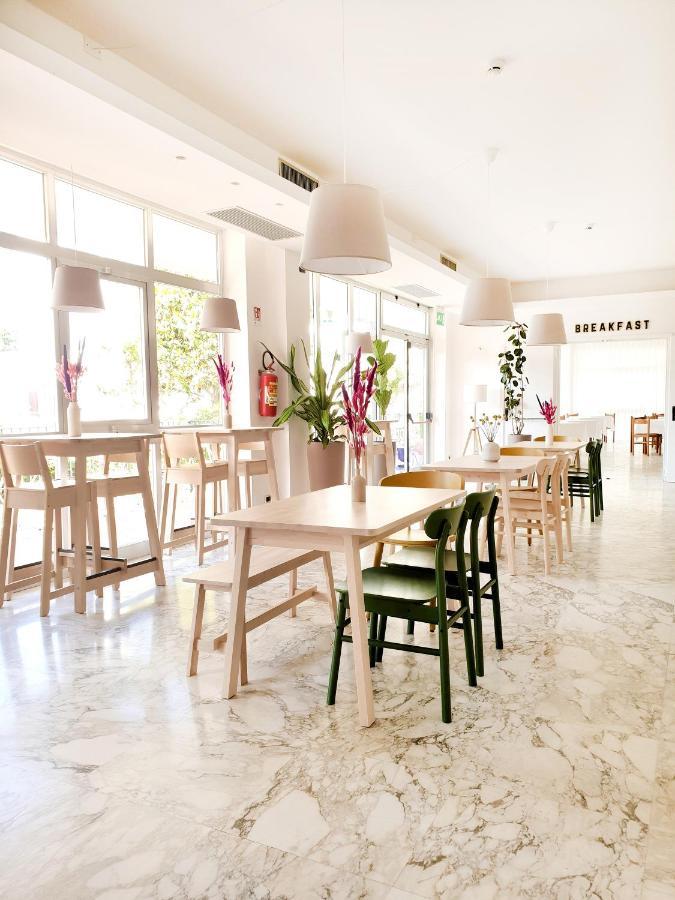 Hotel Blumen 圣贝内代托-德尔特龙托 外观 照片