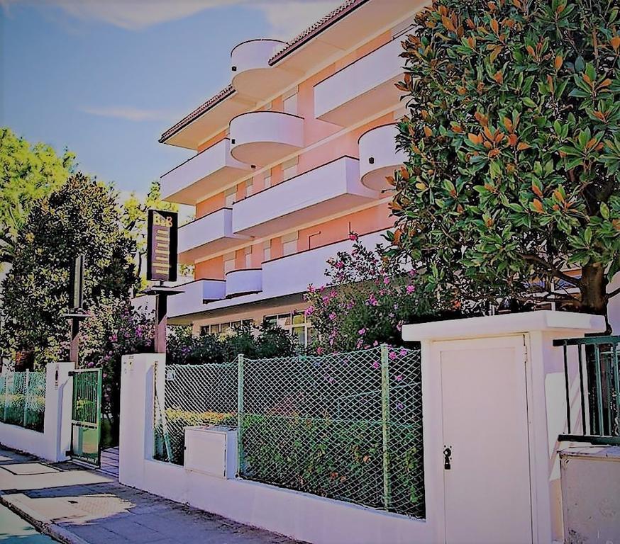 Hotel Blumen 圣贝内代托-德尔特龙托 外观 照片
