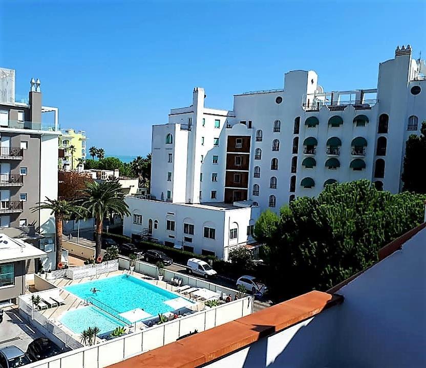 Hotel Blumen 圣贝内代托-德尔特龙托 外观 照片